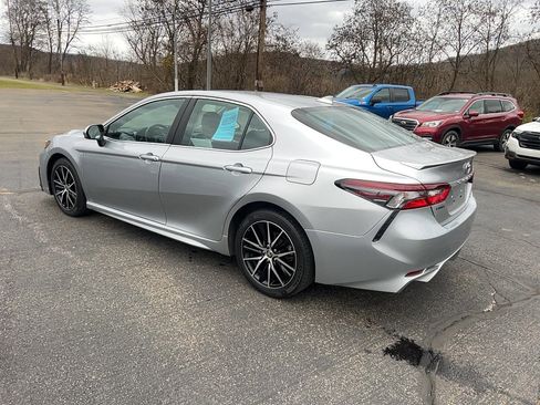 Used 2021 Toyota Camry SE image 7