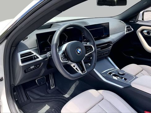 Used 2025 BMW 230i Coupe w/ M Sport Package RWD image 16