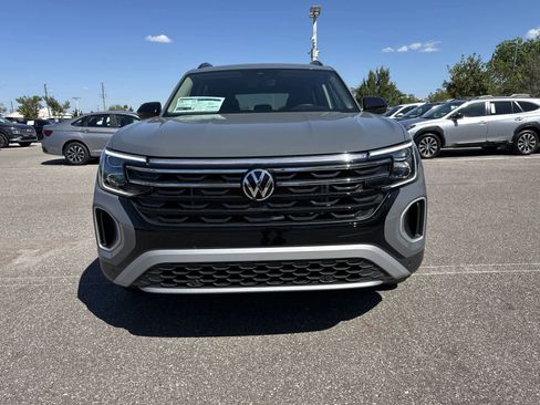 New 2026 Volkswagen Atlas Peak Edition AWD/4WD image 9