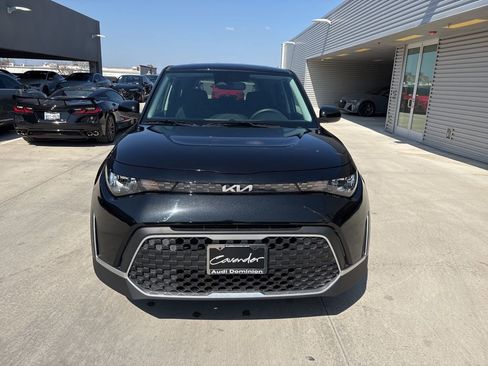Used 2025 Kia Soul S image 2