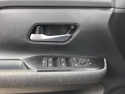 Used 2026 Nissan Kicks SV w/ SV Premium Package FWD image 24