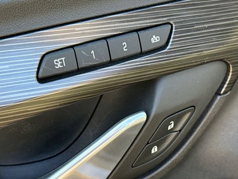 Used 2018 GMC Terrain SLT w/ Preferred Package FWD image 18