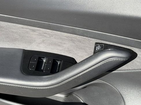 Used 2020 Tesla Model 3 Standard Range Plus image 29