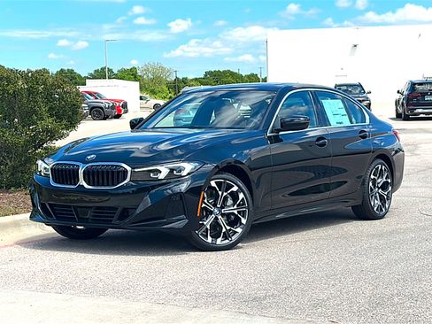New 2026 BMW 330i Sedan w/ Premium Package RWD image 2