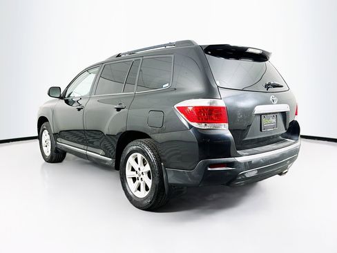 Used 2013 Toyota Highlander Plus image 5