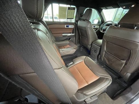 Used 2022 Ford Explorer King Ranch AWD/4WD image 28