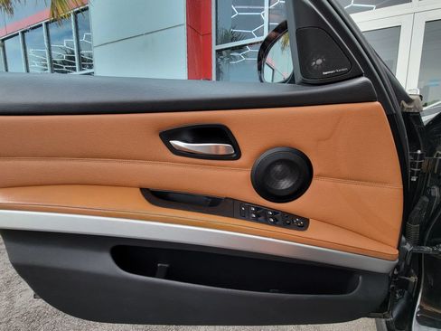 Used 2011 BMW 335i Sedan RWD image 18