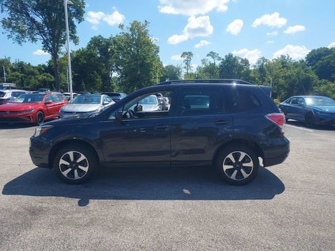 Used 2017 Subaru Forester 2.5i Premium w/ All-Weather Package AWD/4WD image 4