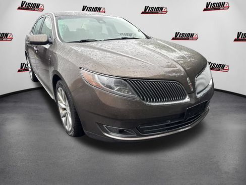 Used 2015 Lincoln MKS AWD image 3