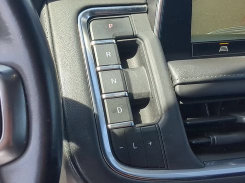 Certified 2021 Chevrolet Tahoe Z71 AWD/4WD image 14