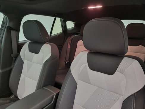 New 2026 Chevrolet Trax RS w/ Sunroof Package FWD image 28