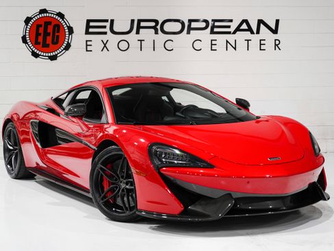 Used 2017 McLaren 570S Coupe RWD image 1