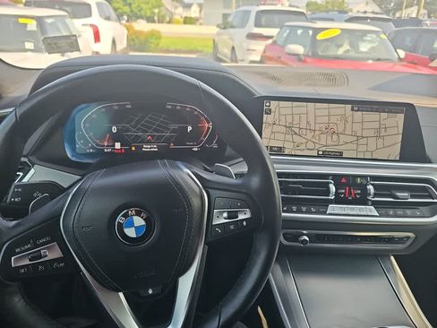 Used 2022 BMW X5 xDrive40i w/ Parking Assistance Package AWD/4WD image 9
