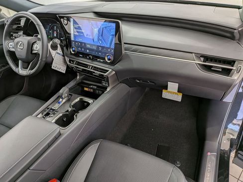 New 2026 Lexus RX 450h Luxury image 40