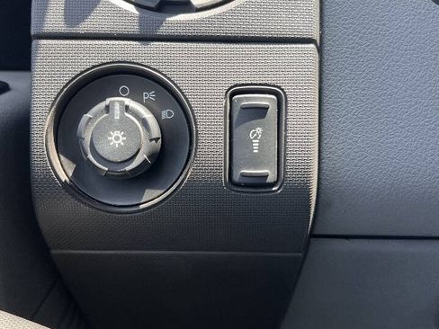 Used 2014 Ford F250 XL w/ Power Equipment Group RWD image 21