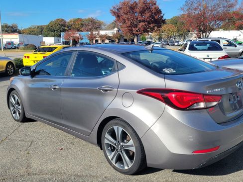 Used 2015 Hyundai Elantra Sport FWD image 3