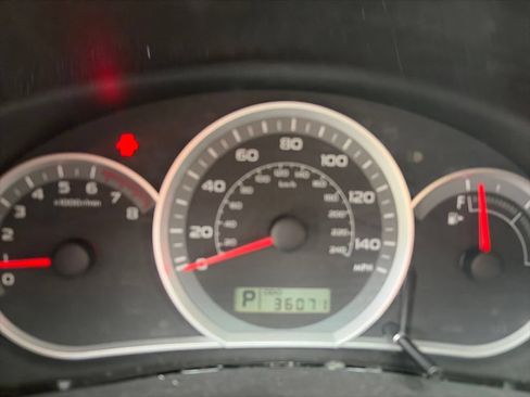 Used 2011 Subaru Impreza 2.5i AWD/4WD image 9