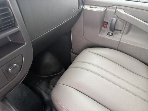 New 2025 Chevrolet Express 2500 w/ Driver Convenience Package image 28