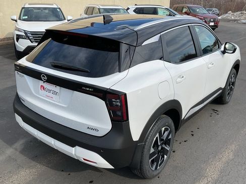 New 2026 Nissan Kicks SV w/ SV Premium Package image 5