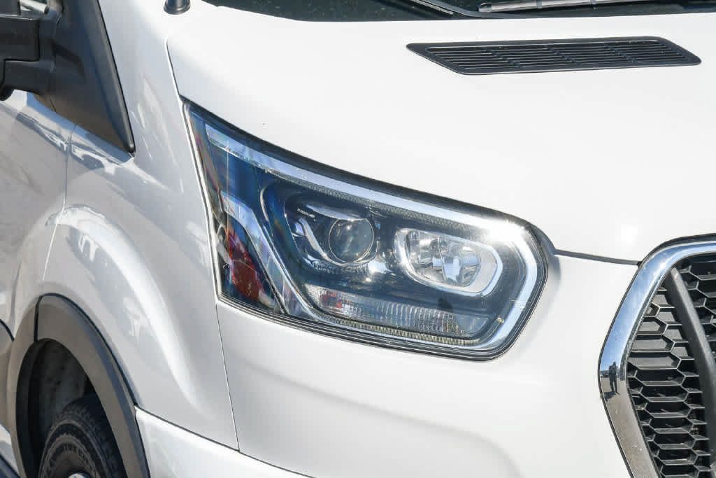 Used 2023 Ford Transit 350 XLT RWD image 5