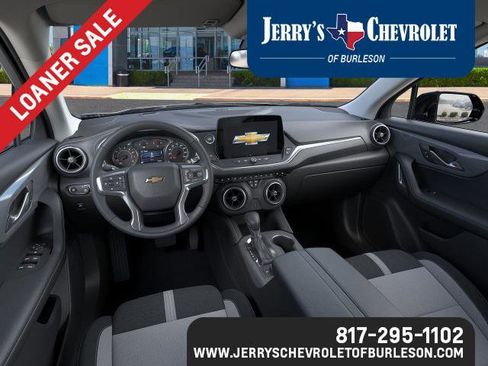 New 2025 Chevrolet Blazer LT w/ LPO, Black Grille Bar Package image 15