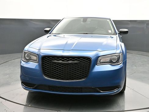 Used 2023 Chrysler 300 Touring w/ Sport Appearance Package RWD image 6