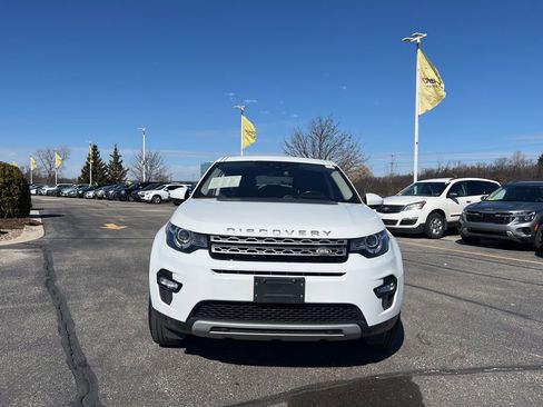 Used 2018 Land Rover Discovery Sport HSE image 2