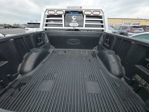 Used 2021 Ford F150 Lariat w/ Equipment Group 502A High AWD/4WD image 13