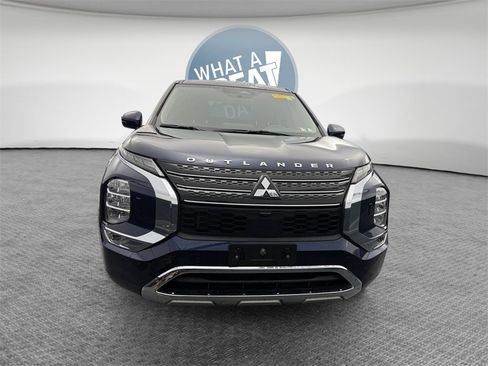 Used 2022 Mitsubishi Outlander SE image 9