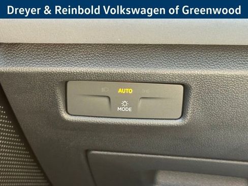 New 2026 Volkswagen Tiguan SE R-Line FWD image 16