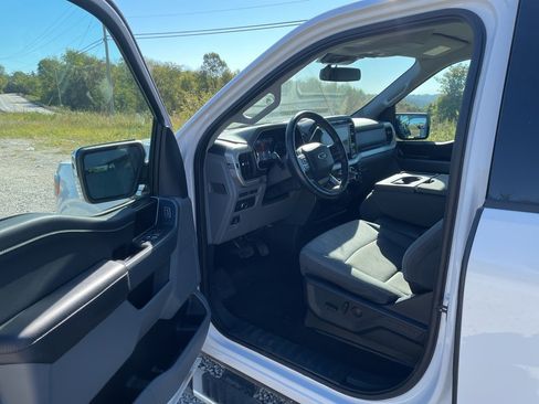 Certified 2022 Ford F150 XLT w/ Equipment Group 302A High image 11