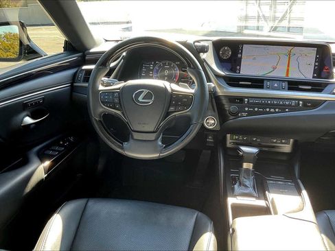 Used 2019 Lexus ES 350 image 8