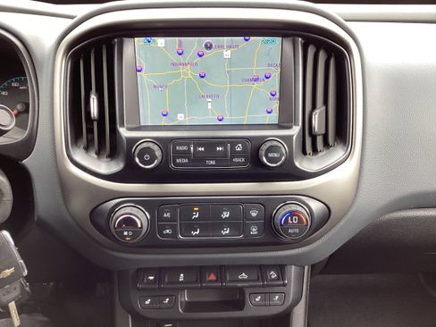 Used 2015 Chevrolet Colorado Z71 image 17