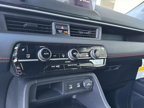 New 2026 Honda Pilot Sport image 22