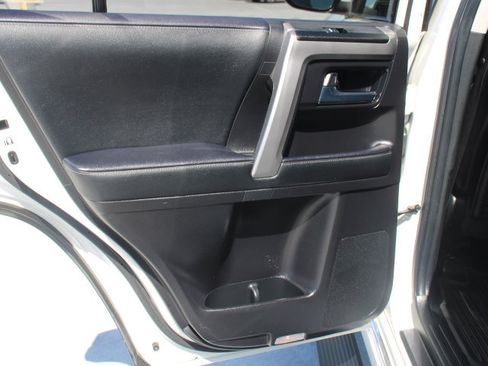 Certified 2022 Toyota 4Runner Limited AWD/4WD image 15