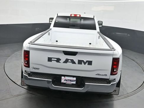 New 2026 RAM 3500 Tradesman AWD/4WD image 31
