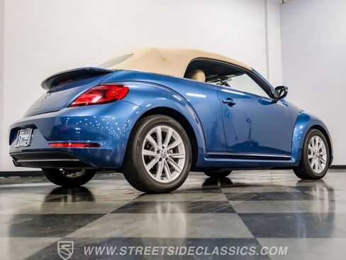 Used 2019 Volkswagen Beetle 2.0T Final Edition SEL image 28
