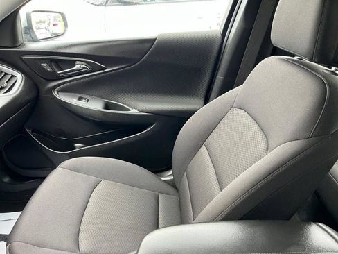 Used 2023 Chevrolet Malibu LT FWD image 34