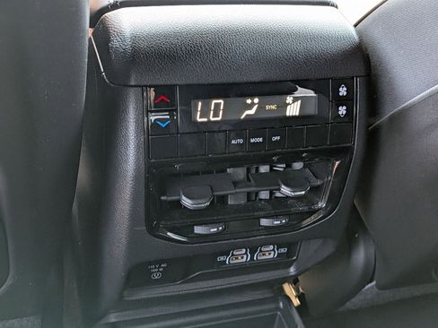 Certified 2025 Jeep Grand Cherokee L Laredo AWD/4WD image 24