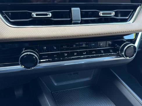 New 2026 Chevrolet Equinox ACTIV w/ Convenience Package III image 27