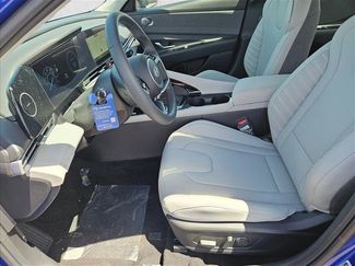 New 2026 Hyundai Elantra Limited FWD video 4