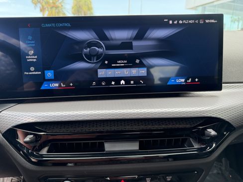 Used 2025 BMW M2 w/ Lighting Package RWD image 26
