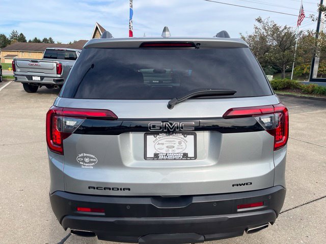 Certified 2023 GMC Acadia SLT w/ Elevation Edition AWD/4WD image 5