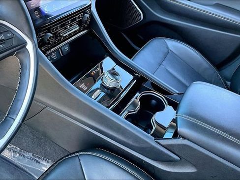 Used 2021 Jeep Grand Cherokee L Limited image 18