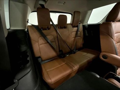 Used 2023 Nissan Pathfinder Platinum AWD/4WD image 34