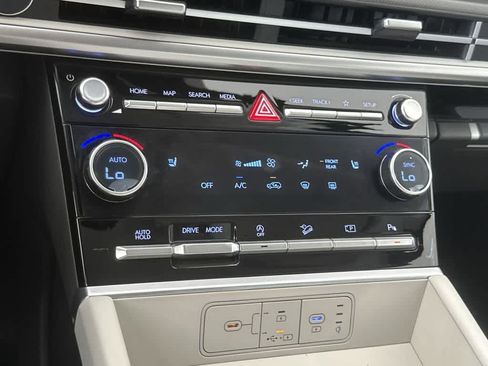 Used 2026 Hyundai Santa Fe SEL FWD image 19