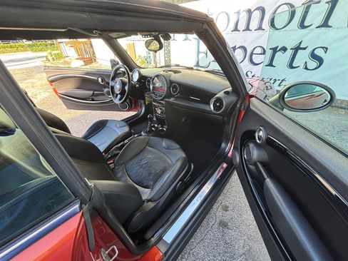 Used 2015 MINI Cooper S w/ Sport Package image 13