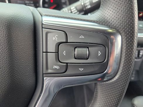 Used 2025 Chevrolet Blazer LT w/ Driver Confidence Package FWD image 17