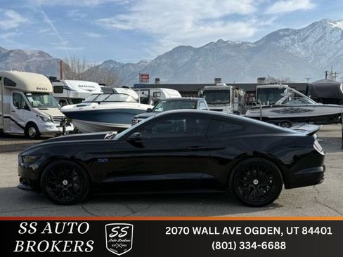 Used 2015 Ford Mustang GT image 1