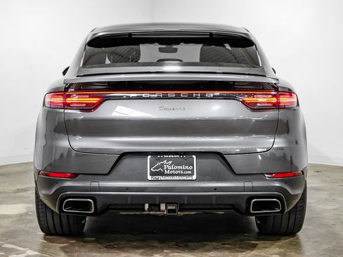Used 2021 Porsche Cayenne Coupe AWD/4WD image 9